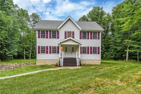 96 Shawangunk Rd, Wallkill, NY 10941 photo 1