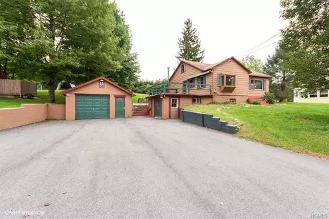 61 Chase Rd, Shawangunk, NY 12589 photo 1