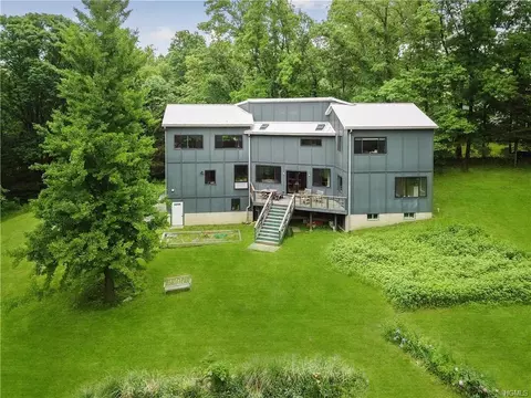 11 Rega Rd, Fishkill, NY 12524 photo 1
