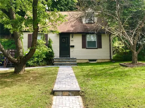 815 King St, Peekskill, NY 10566 photo 1