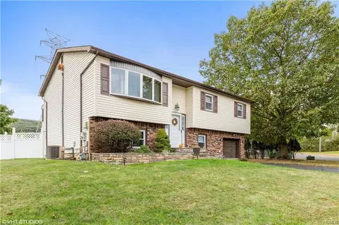 23 Eakman Dr, Haverstraw, NY 10923 photo 1