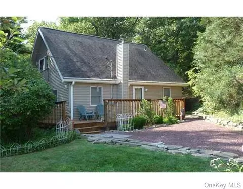 61 Echo Ln, Warwick, NY 10990 photo 1
