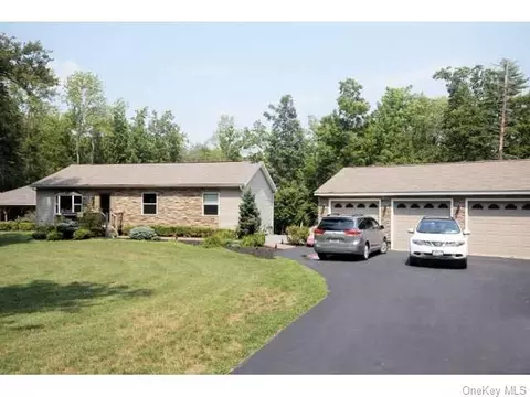 331 Schwabie Tpke, Rochester, NY 12446 photo 1