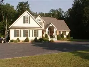 26 Tears Ct, Shawangunk, NY 12589 photo 1