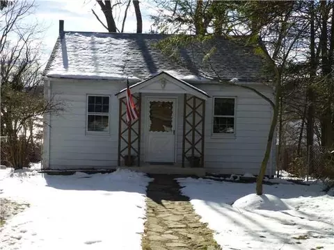 13 Oak Dr, New Windsor, NY 12553 photo 1