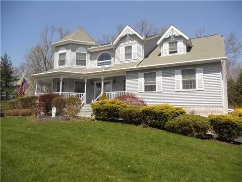 7 Lori Ct, Ramapo, NY 10977 photo 1