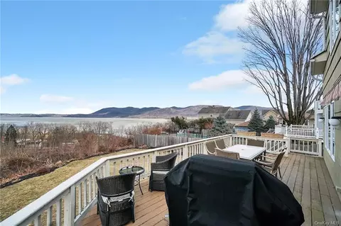 8 Hirle St, Cornwall On Hudson, NY 12520 photo 1
