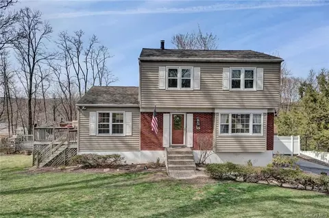24 Wilson Pl, Cornwall, NY 12518 photo 1