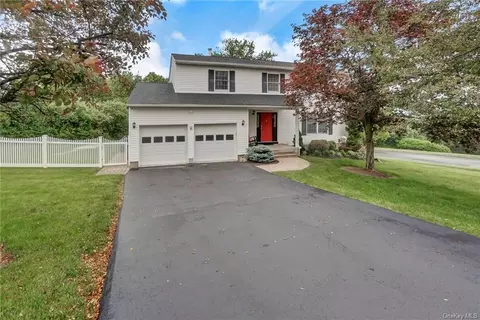 4 Mercury Ave, Monroe, NY 10950 photo 1