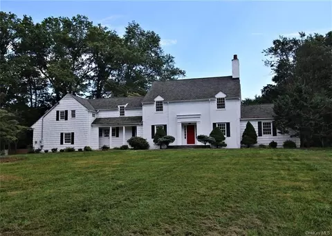 14 Wolfe Ln, Harrison, NY 10577 photo 1