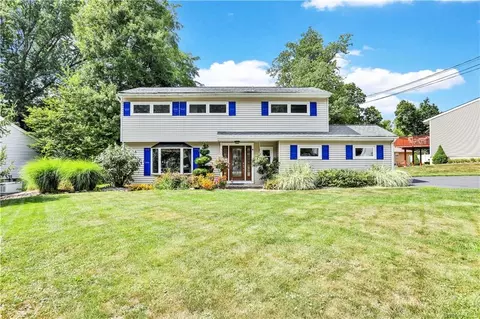21 Robert Rd, Cornwall, NY 12518 photo 1