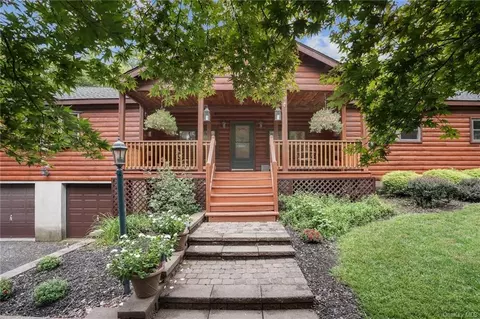 5 Sugar Maples, Cornwall, NY 12518 photo 1