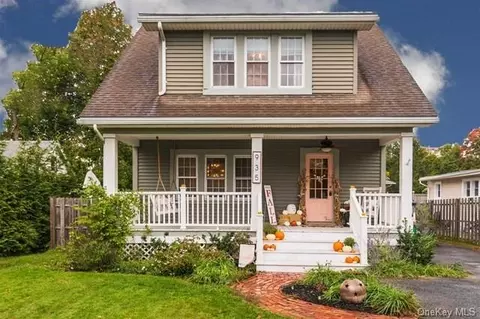 935 Main St, Fishkill, NY 12524 photo 1