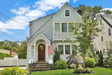 36 Central Dr, Bronxville, NY 10708