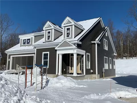 10 Woodland Path, Beacon Falls, CT 06403 photo 1