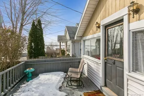 23 Schofield St, Bronx, NY 10464 photo 1