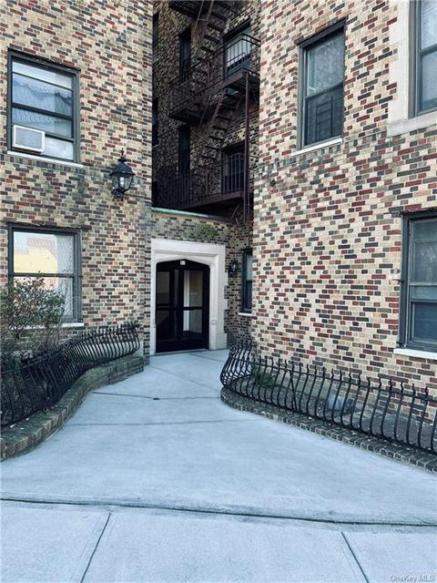 82 Caryl Ave SW #53, Yonkers, NY 10705