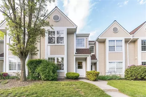24 Creekside Cir, Ramapo, NY 10977 photo 1