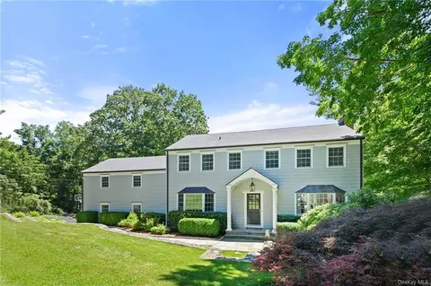 55 Burning Tree Rd, Greenwich, CT 06830 photo 1