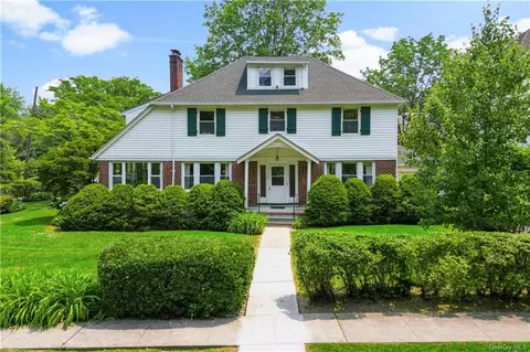 102 Loring Ave, Pelham, NY 10803