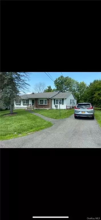 33 W Redoubt Rd, Fishkill, NY 12524 photo 1