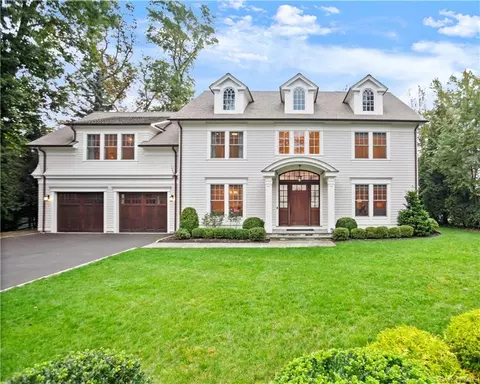 48 Winthrop Dr, Out Of Area Town, CT 06878 photo 1