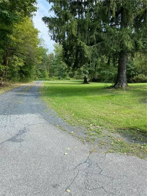 206 Strawridge Rd, Shawangunk, NY 12589 photo 1