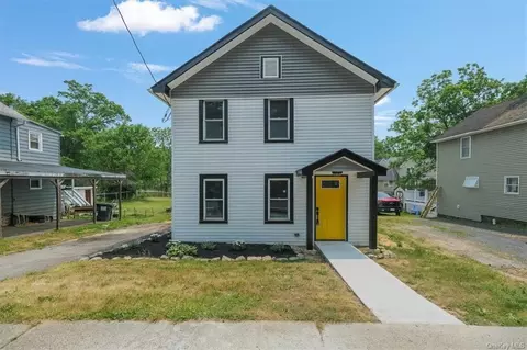 135 Orange Ave, Walden, NY 12586