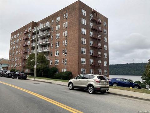 679 Warburton Ave #8M, Yonkers, NY 10701