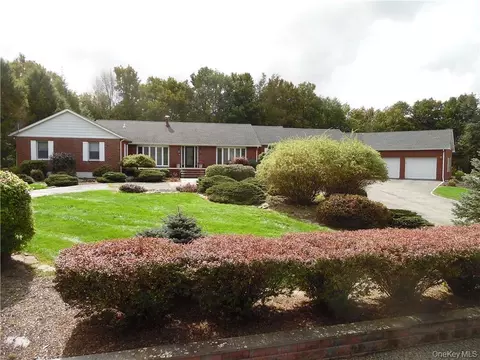 38 Dora Dr, Thompson, NY 12701