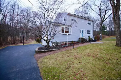 16 Mcgarrah Rd, Monroe, NY 10950 photo 1