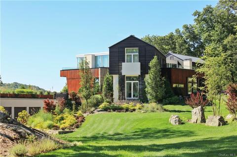 107 S Highland Rd, Garrison, NY 10524