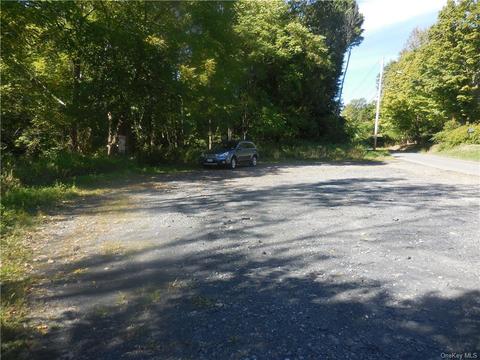 Silver Stream Road, New Windsor, NY 12553