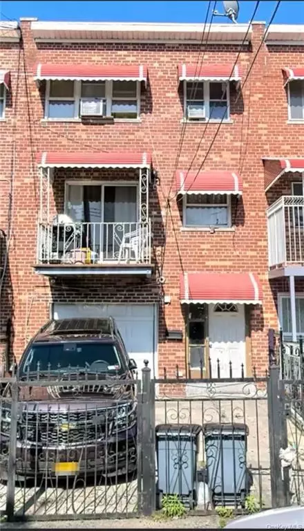 431 Saint Lawrence Ave, Bronx, NY 10473