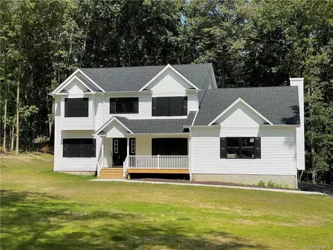 20 Elise Drive, Wallkill, NY 10941