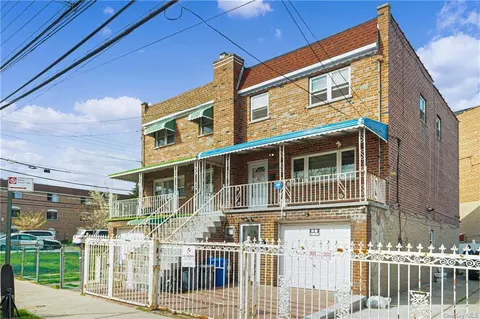1103 E 216th St, Bronx, NY 10469
