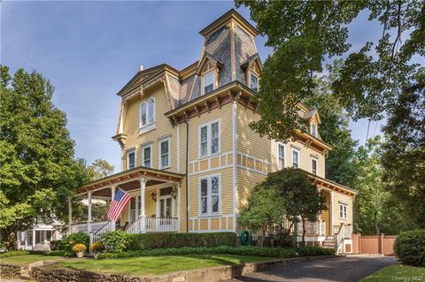 22 The Ter, Katonah, NY 10536