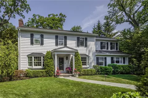 2 Studio Ln, Bronxville, NY 10708