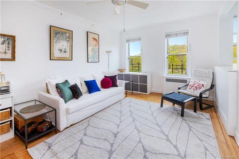 585 W 214 St #4B, New York, NY 10034