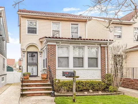 88-37 Union Tpke, New York, NY 11385