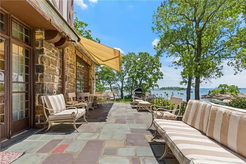Exterior - 6 Shore Rd, Rye, NY 10580 photo 4 of 10
