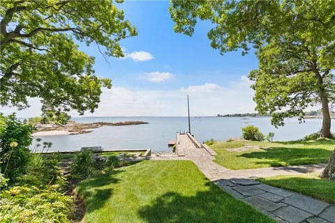 View/Area - 6 Shore Rd, Rye, NY 10580 photo 2 of 3