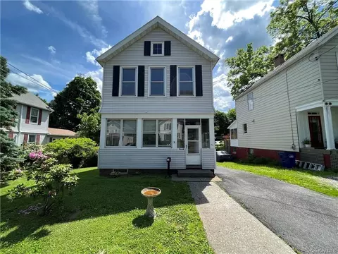 51 Parrott St, Philipstown, NY 10516 photo 1
