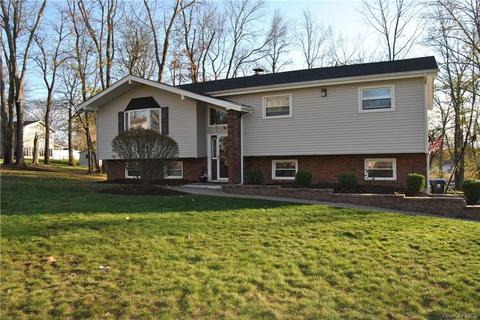 4 Leeland Rd, Newburgh, NY 12550