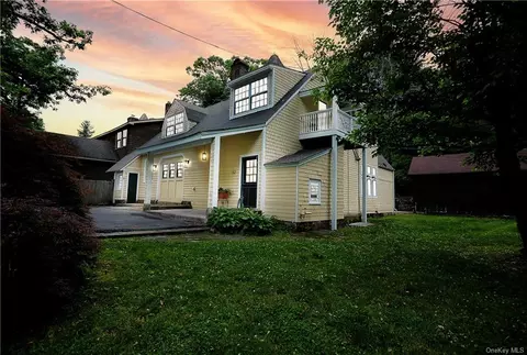 52 E Lake Stable Rd, Tuxedo, NY 10987