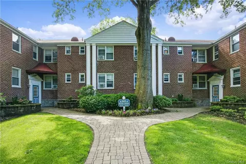 185 Bryant Ave #1E, White Plains, NY 10605