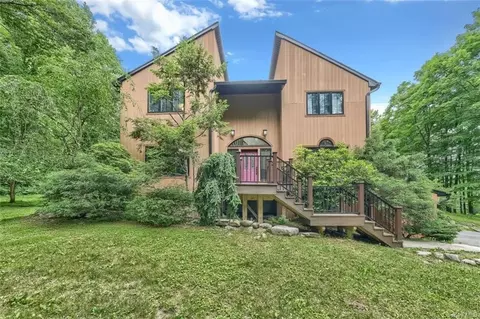 53 Stony Acres Trl, Cornwall, NY 12577