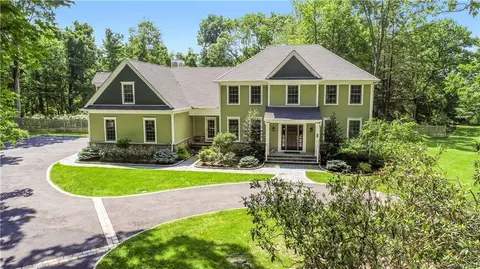 13 E Joseph Wallace Dr, Cortlandt, NY 10520
