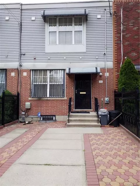 581 Snediker Ave, Brooklyn, NY 11207