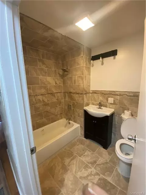 2069 Lacombe Ave, Bronx, NY 10473